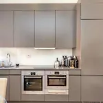 Central Park Apartment With Stunning Nyc Skyline View