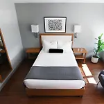 Edge Hotel Washington Heights