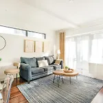 809-5A Gorgeous New 1Br Heart Of Midtown