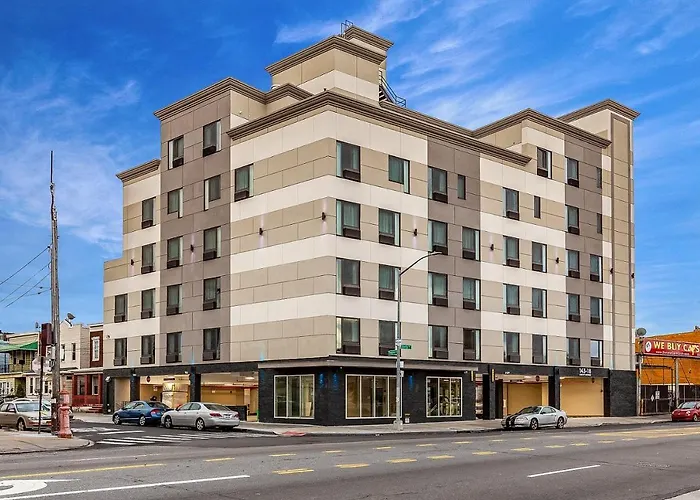 Van Wyck Hotel & Suites Near Jfk Airport
