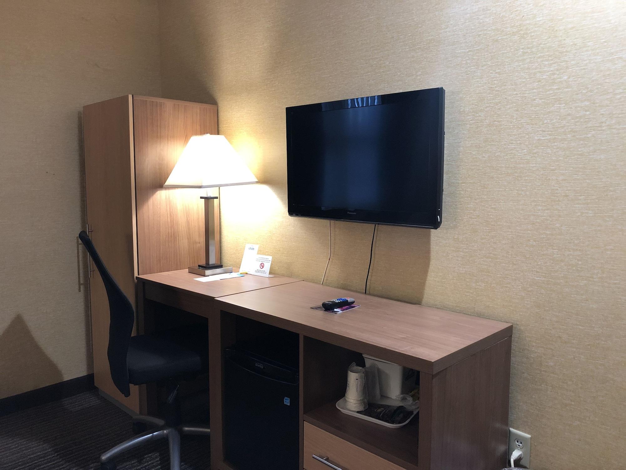 Hotel Days By Wyndham Brooklyn New York City
