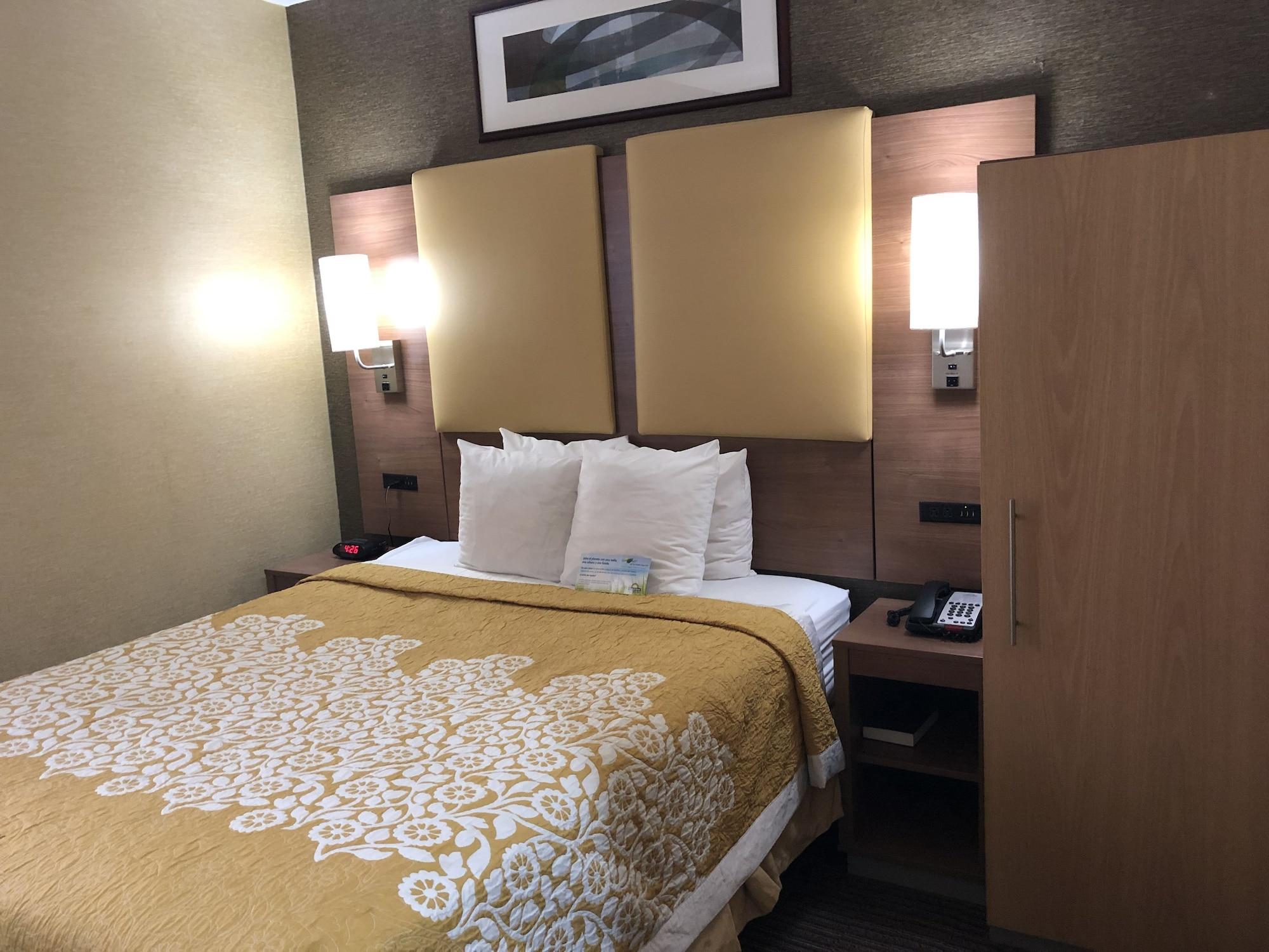 Days By Wyndham Brooklyn New York City