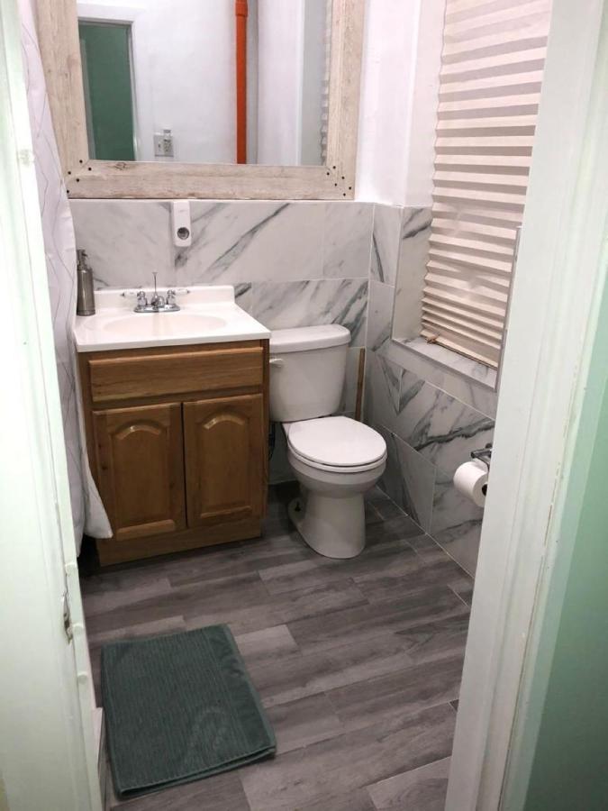 Séjour chez l'habitant Private In A Shared 15 Minutes To Times Square!