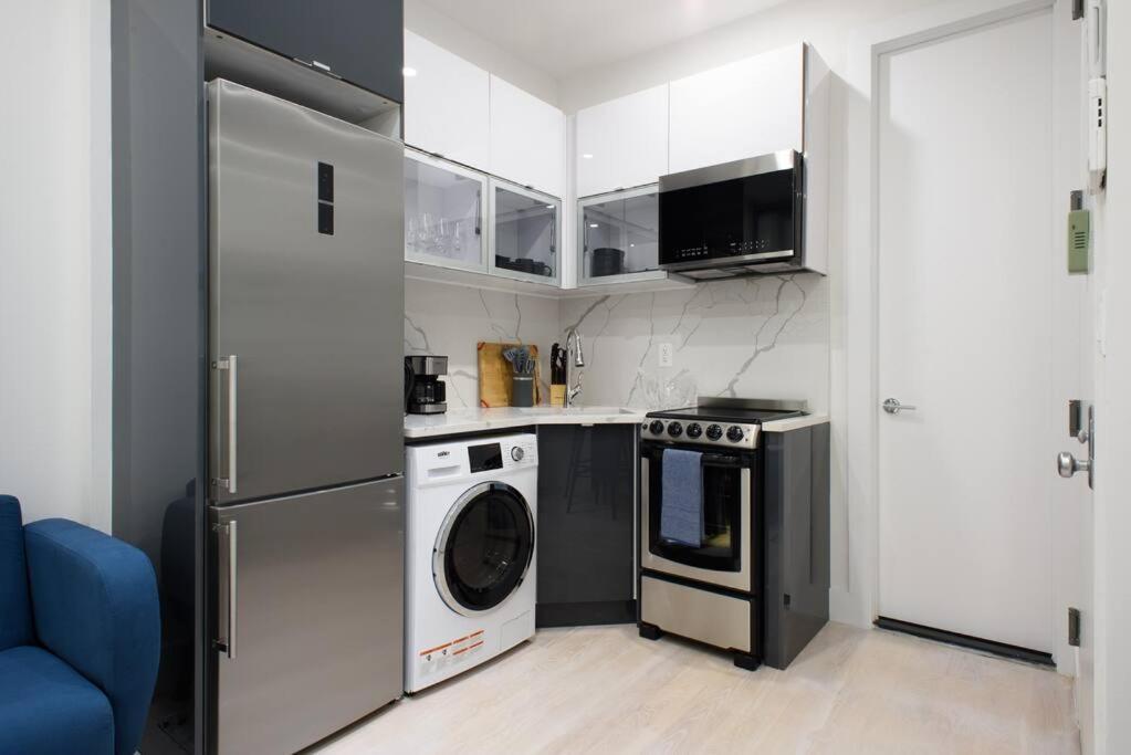 Appartement 78-4b New Quality 1br W&d In Unit Skylights New York
