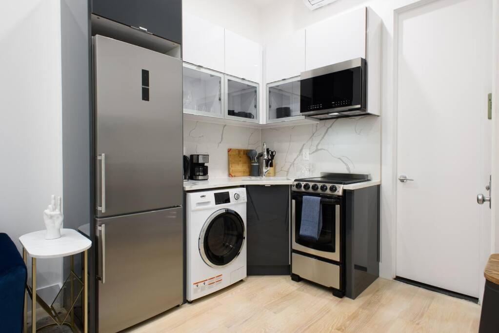 78-4d Quality 1br W&d Skylight By Park Appartement