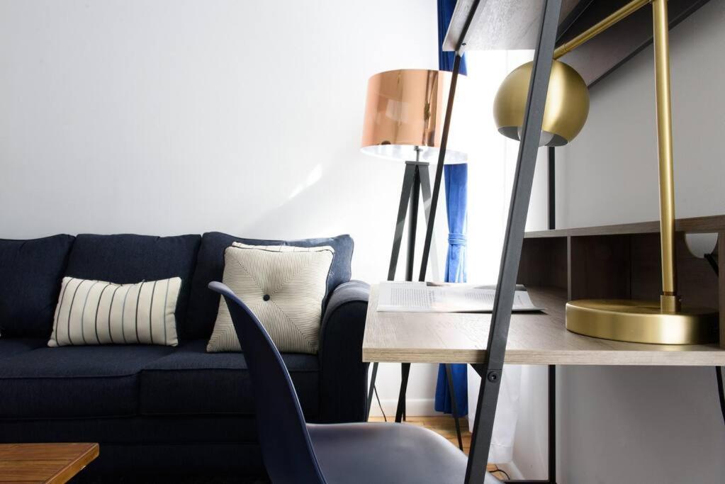 428-3r Spacious Prime Midtown 2br Newly Furnished Appartement *