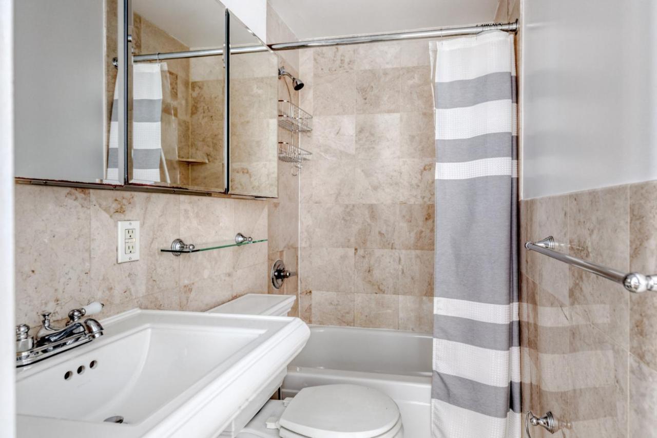 Hip E Village 2br W Wd Nr L Train Nyc-824 Appartement
