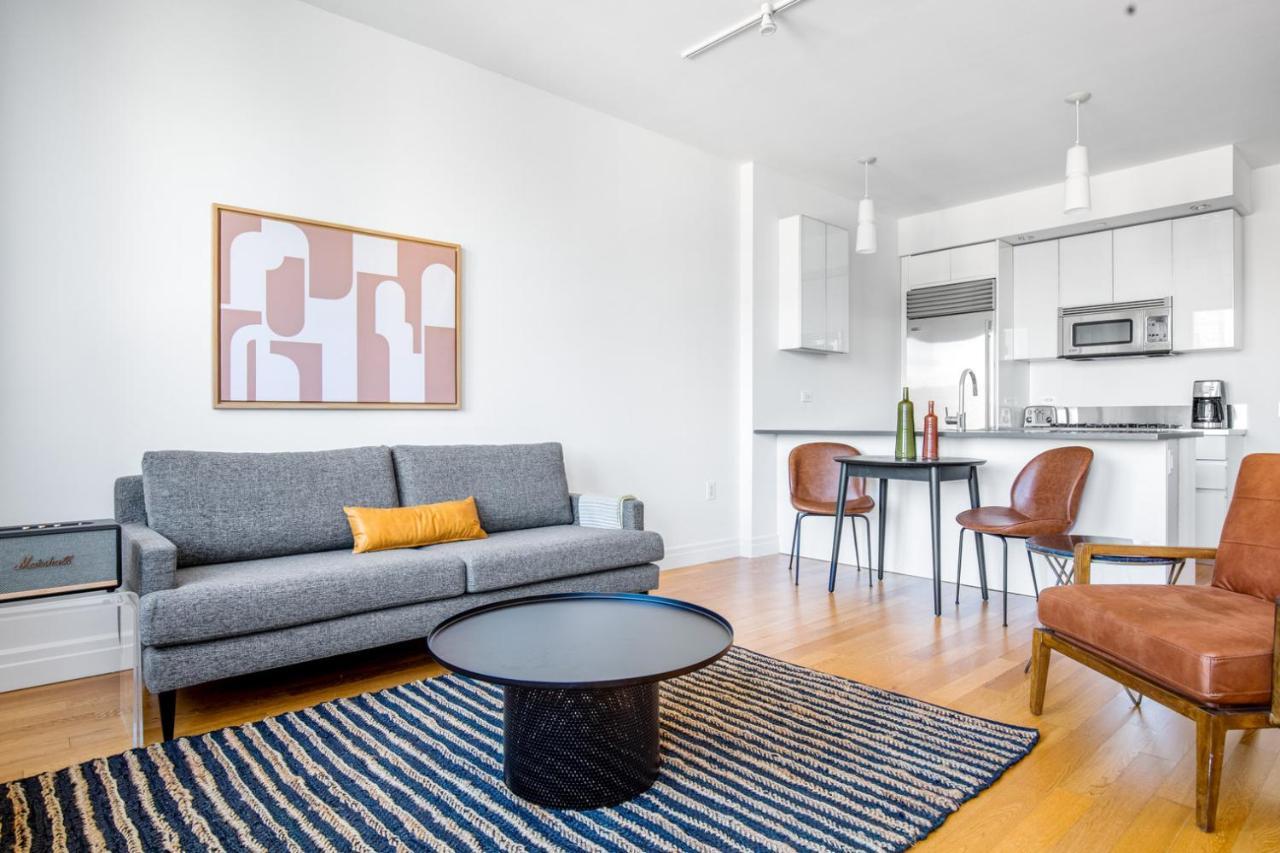 Hells Kitchen 1br W Doorman Nr Park Nyc-525 Apartamento