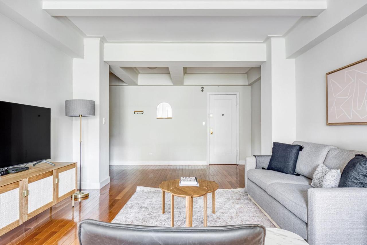 Midtown E 2br W Doorman 2 Blocks To River Nyc-700 Appartement *
