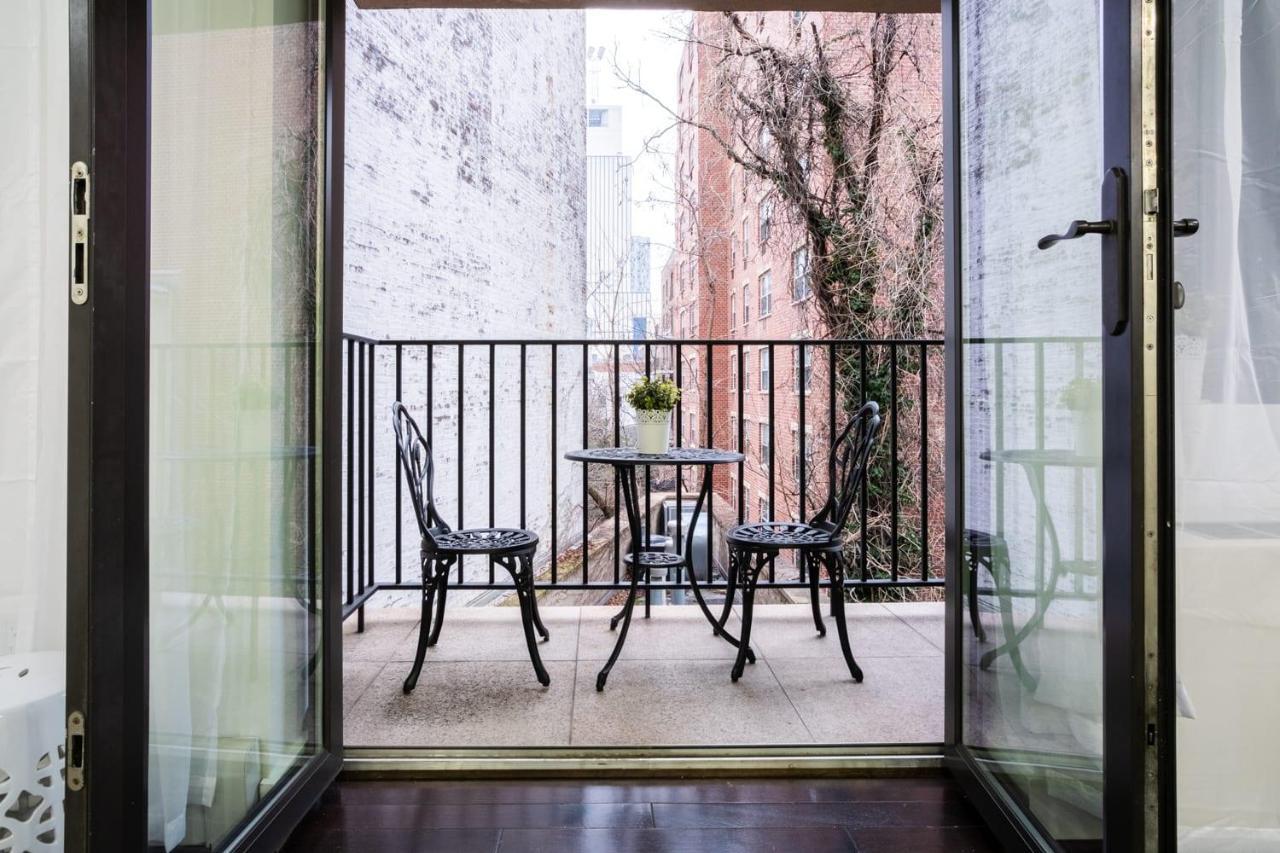 809-3b Columbus Circle W D New Bldg Balcony Appartement *