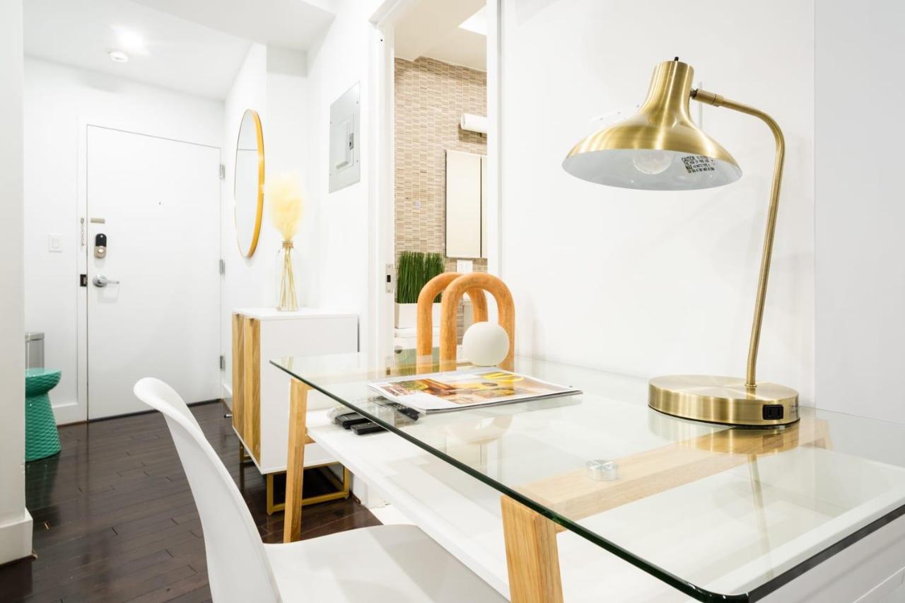 809-3b Columbus Circle W D New Bldg Balcony Appartement New York