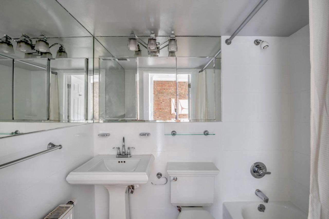 East Village 2br W Wd Nr Groceries Nyc-1221 Appartement