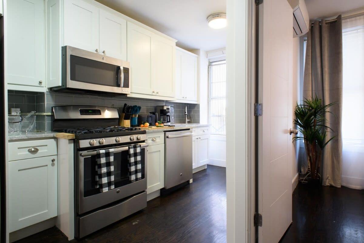 39-1 Renovated 3br Prime Midtown West New York
