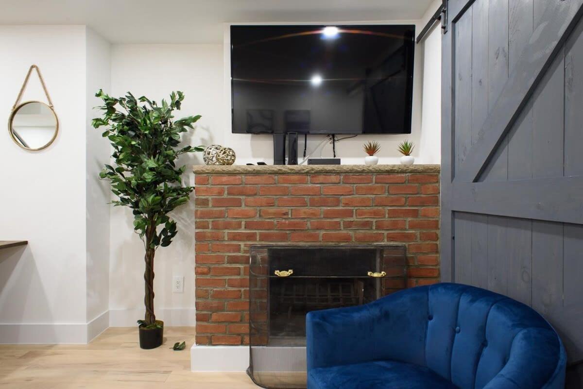 Appartement 75-5a Luxury 3br Duplex W D In Unit Elevator *