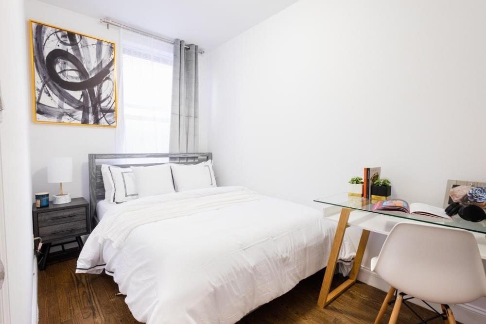 1435-2 3 Bedrooms 2bath W D Ues Appartement