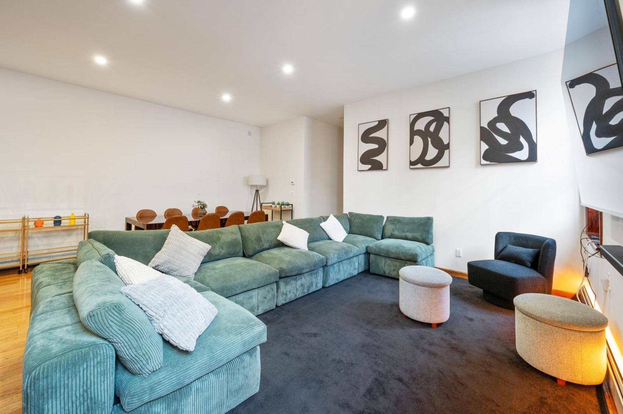 Massive Soho Loft 5bedrooms 2 Baths - 2500 Sqft Hotel