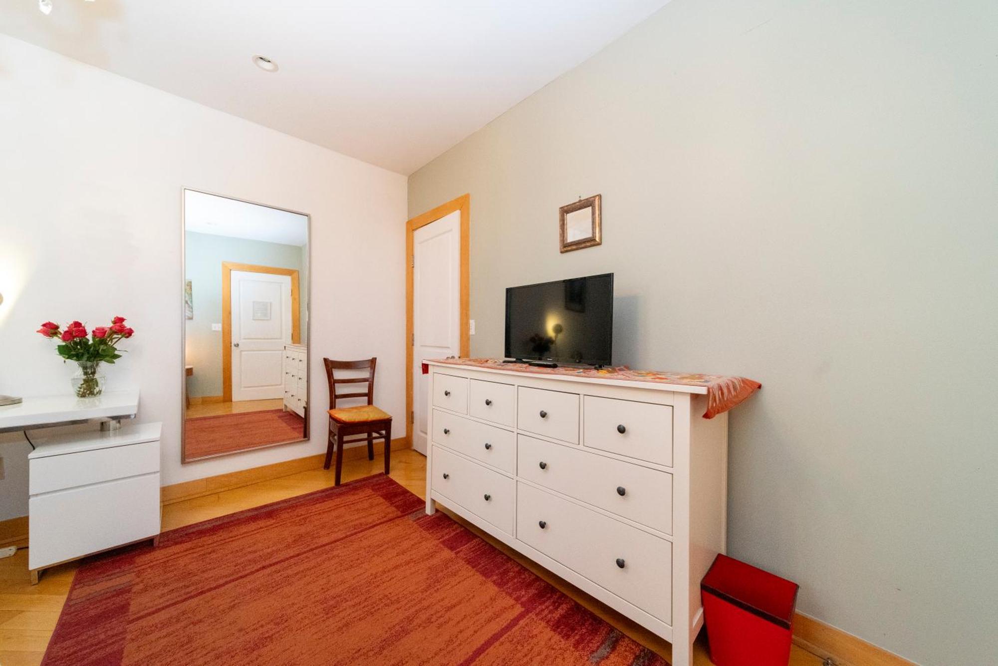 2 Bedrooms With A Private Bathroom In Lovely Habitación en casa particular