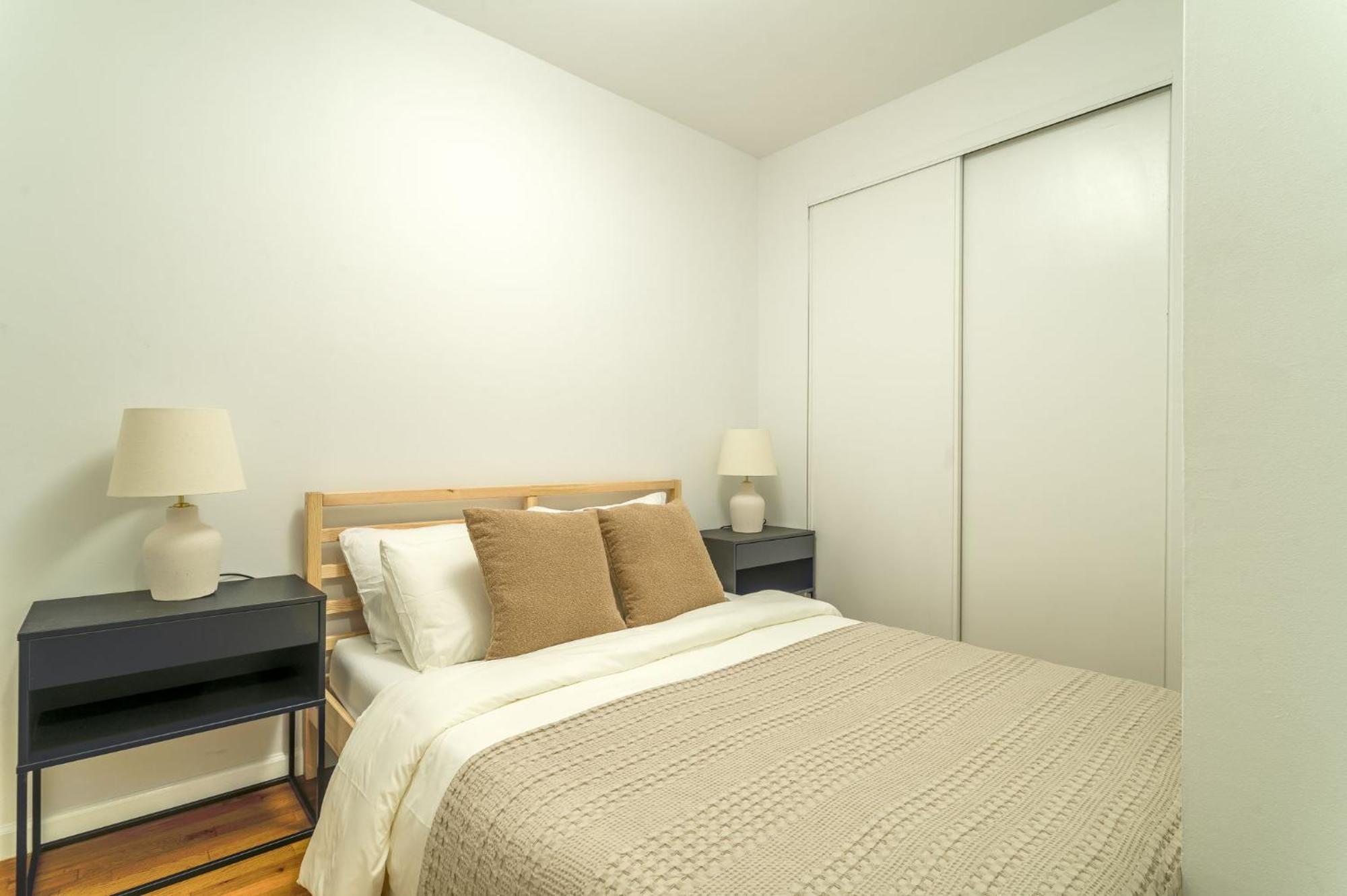 Chic 3br With 3 Beds And 1 Bath Steps From The Vibrant Stone Street District Appartement *