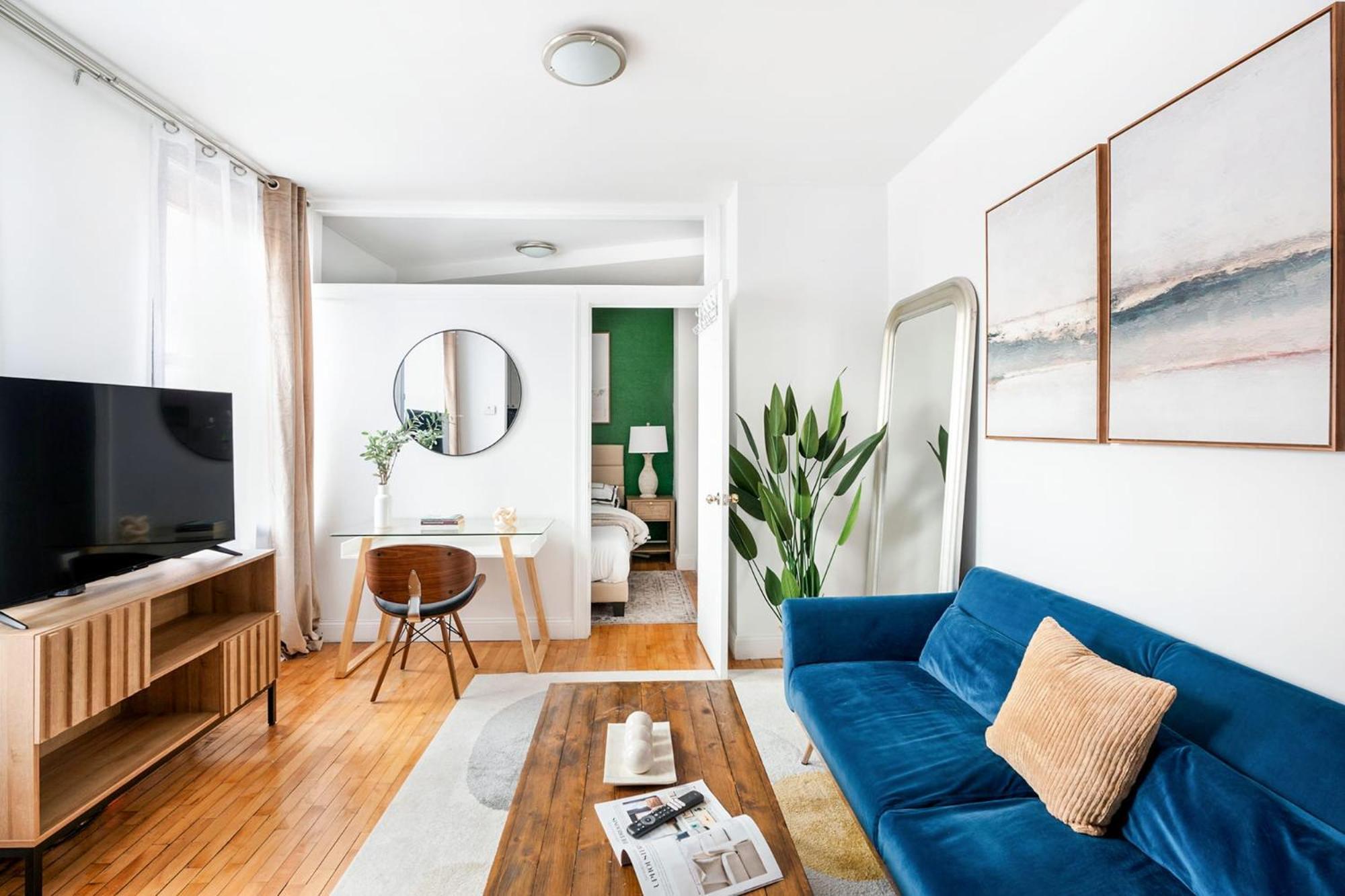 139-3e West Village 1br Value New York
