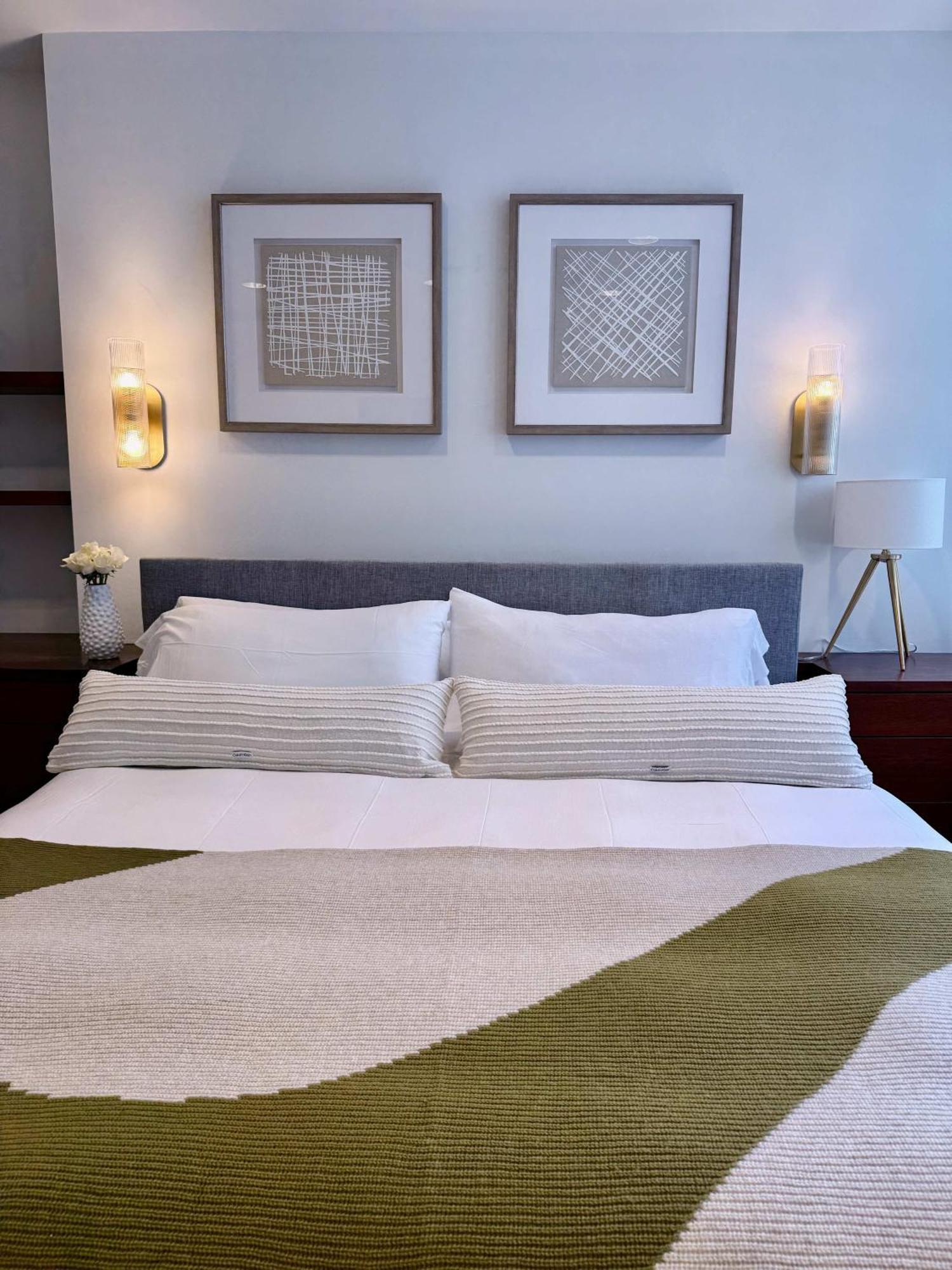 Private Beautiful Townhome W Zen Garden Hébergement de vacances