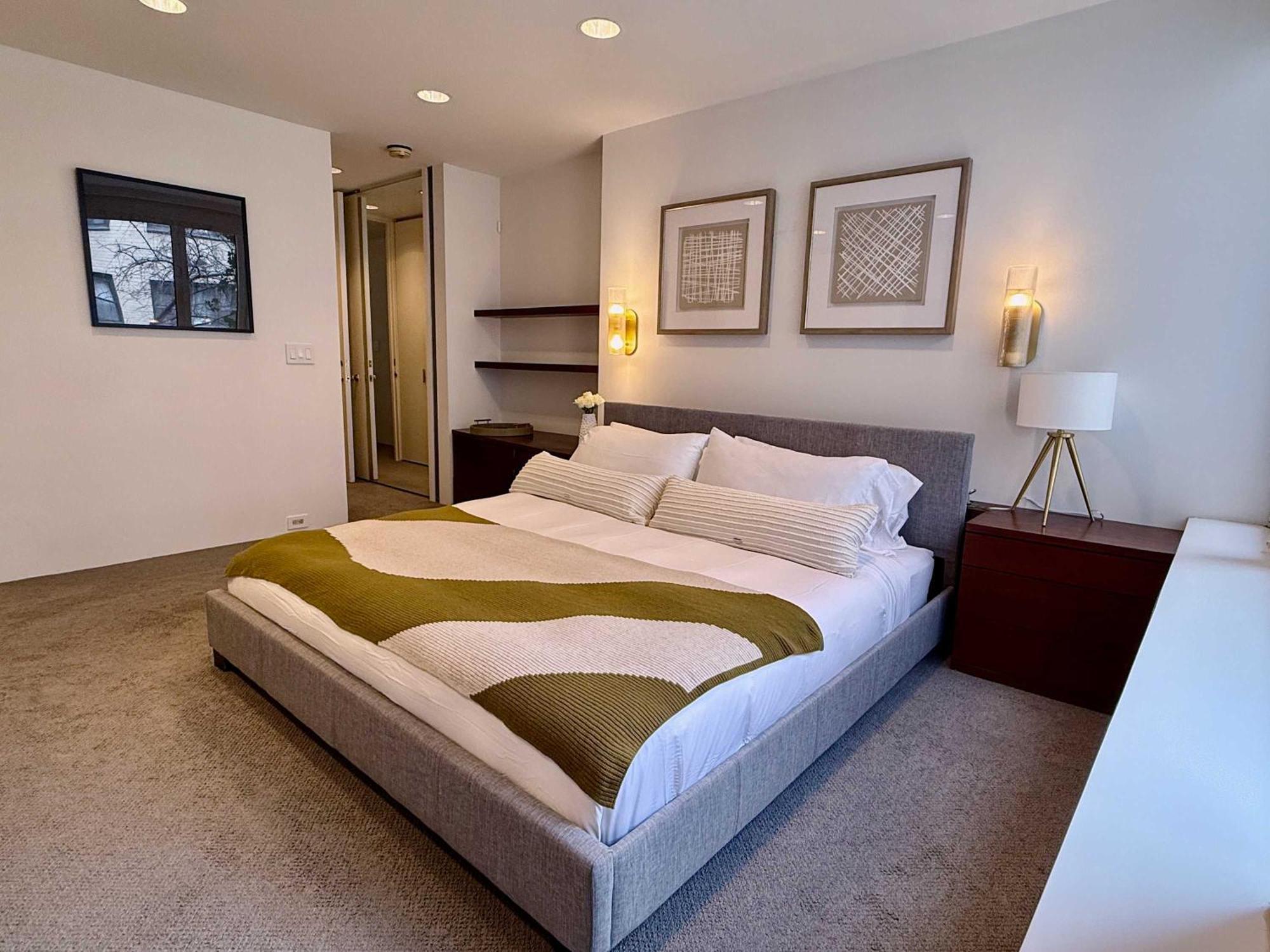 Hébergement de vacances Private Beautiful Townhome W Zen Garden