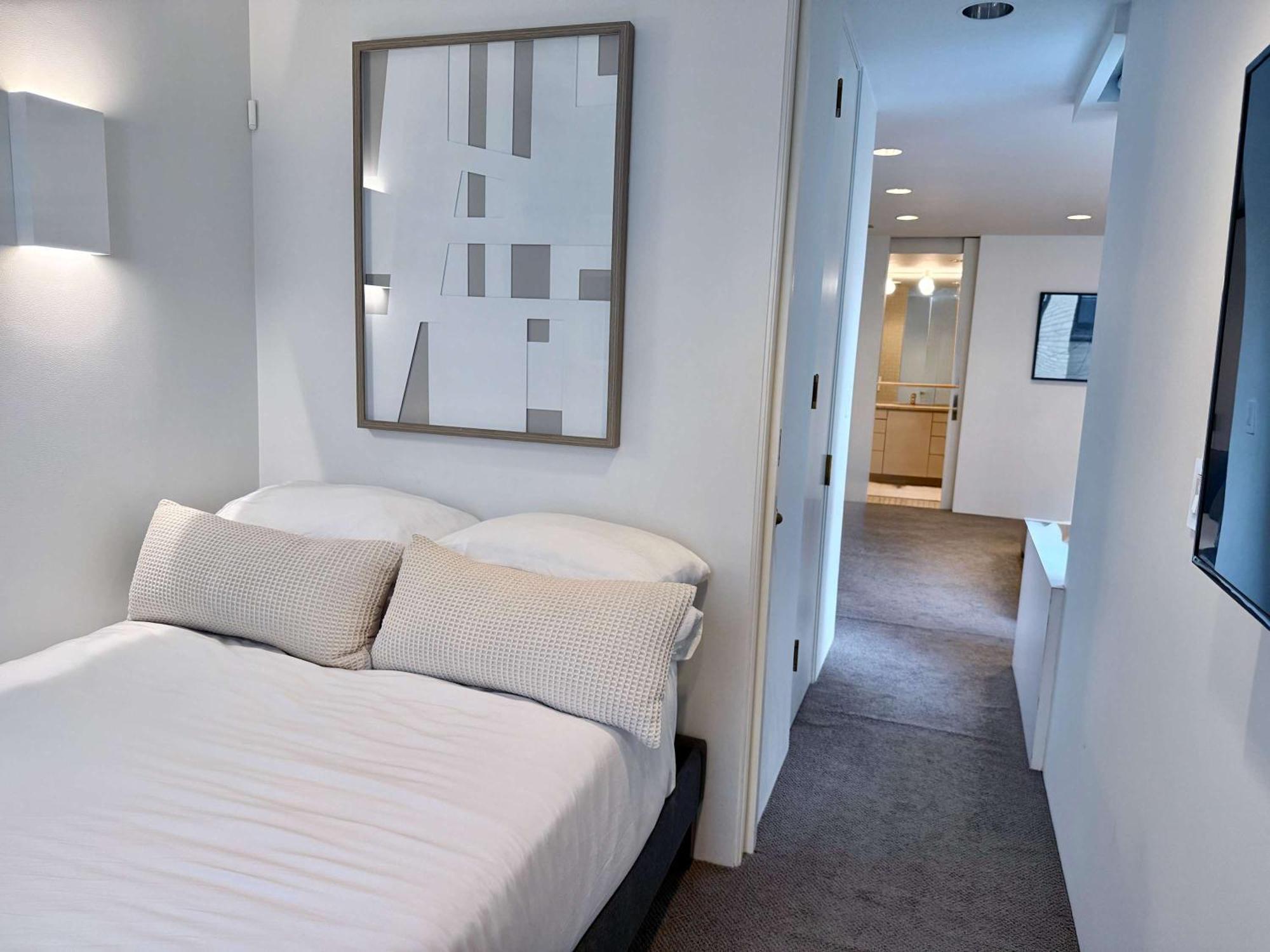 Private Beautiful Townhome W Zen Garden Hébergement de vacances *