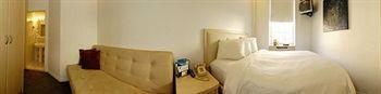 Bed and breakfast Colonial House 3*