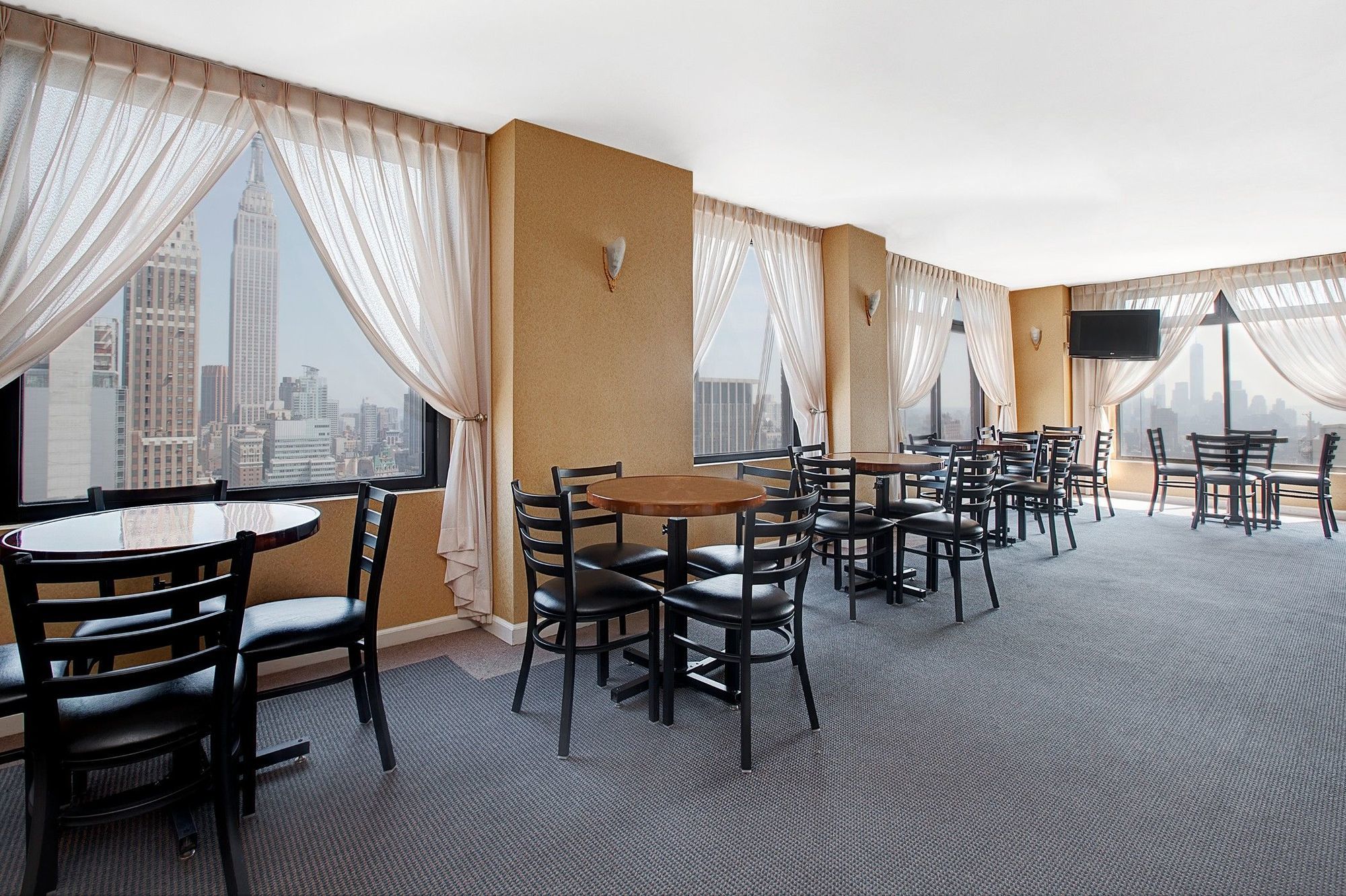 The New Yorker Hotel By Lotte Hotels New York