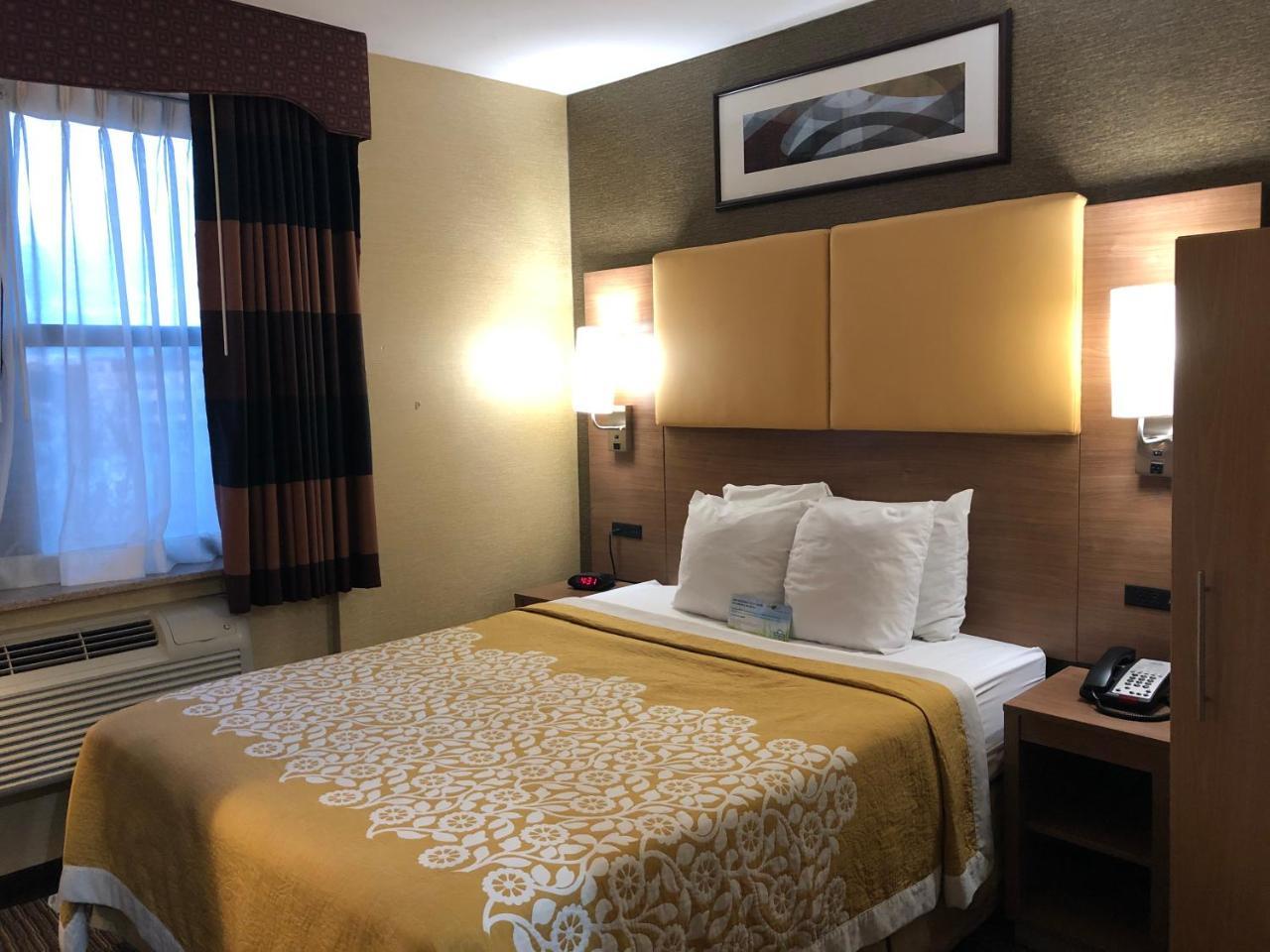 Hotel Days By Wyndham Brooklyn New York City