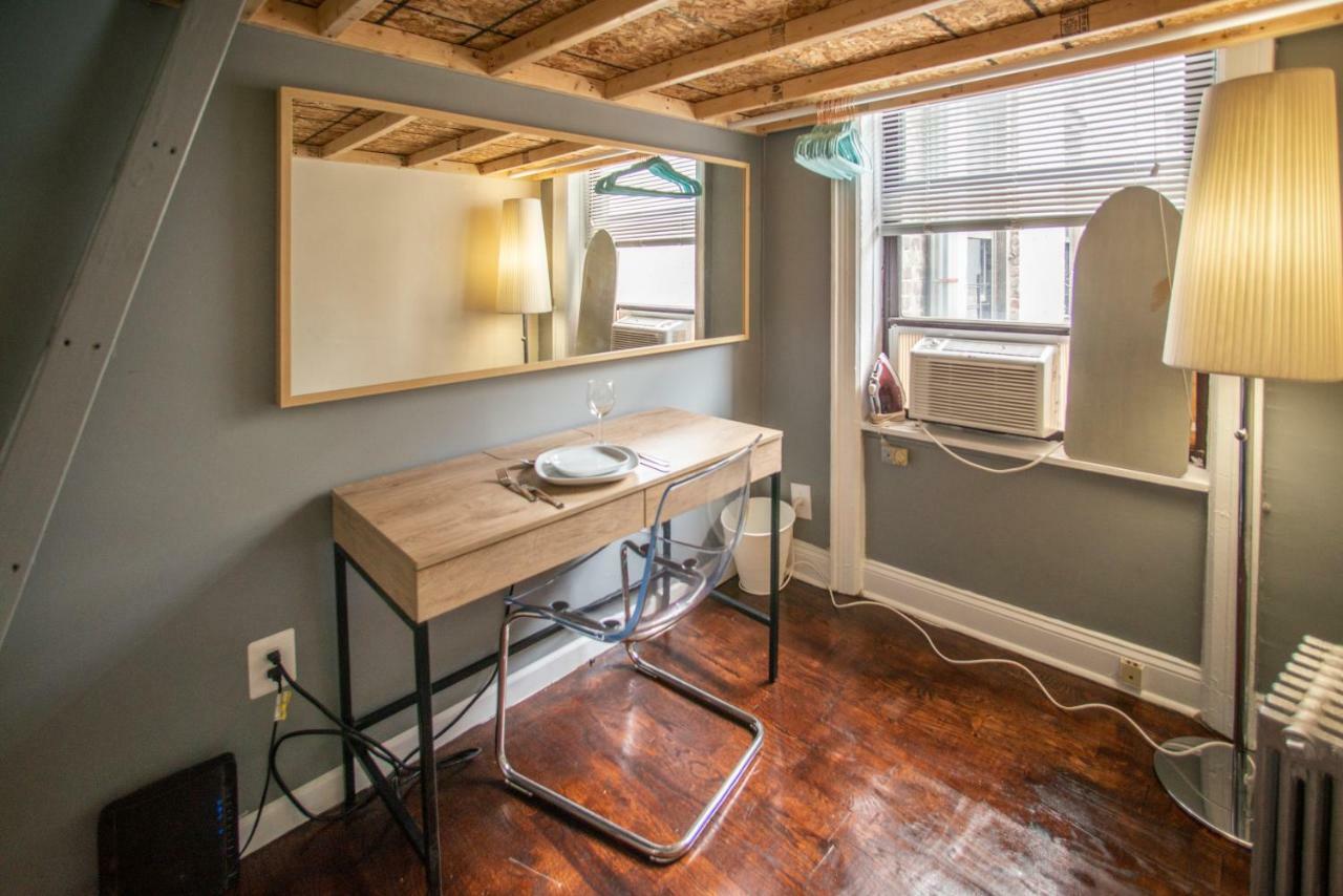 Séjour chez l'habitant Private In A Shared 15 Minutes To Times Square!