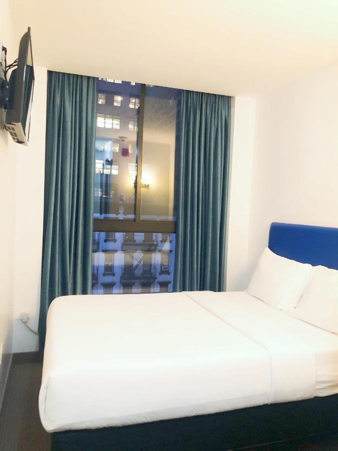837 2* New York