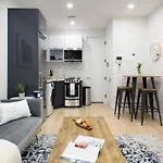 78-2D New Furnished 1Br Wd Walk To Central Park