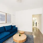 428-2E Newly Furnished 2Br Prime Midtown Sleeps 5