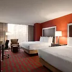 LaGuardia Plaza Hotel