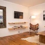 Sunny Fully Furnished Studio In Chelsea
