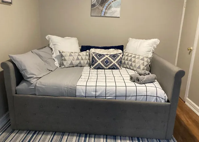 3 bedroom duplex with large outdoor space&king size bed