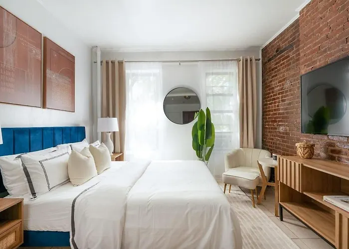 501-2Fw Gorgeous Upper East Side Studio