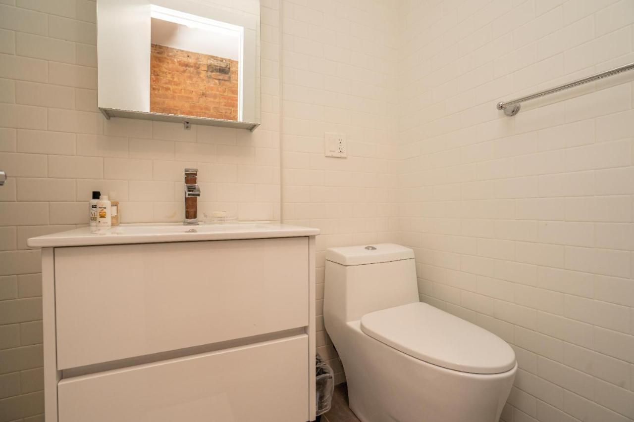 Canal Street 30 Day Stays * New York City