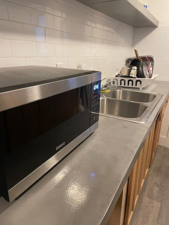 Homestay Brooklyn Blue House New York City