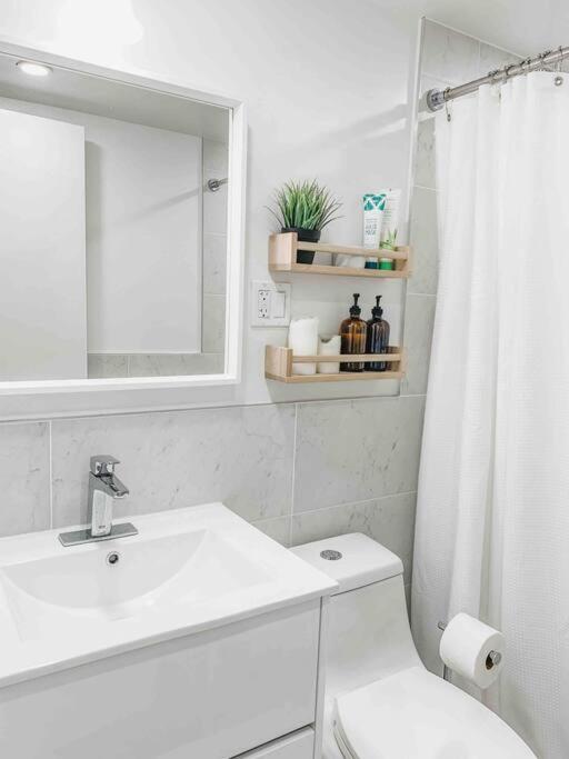 Luxury With Backyard + Close Transportation Appartement New York