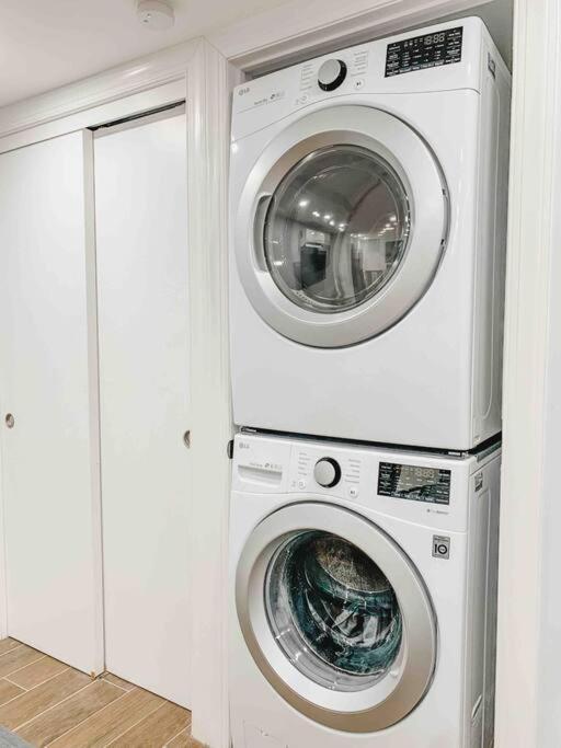 Luxury With Backyard + Close Transportation Appartement New York