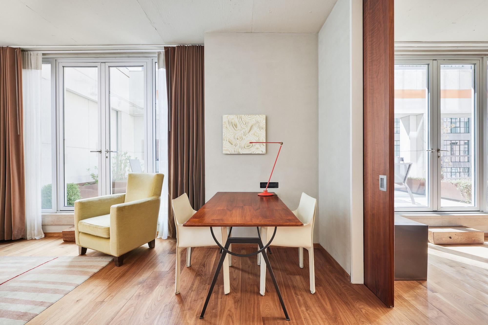 Hotel Sonder L Chambers 4*