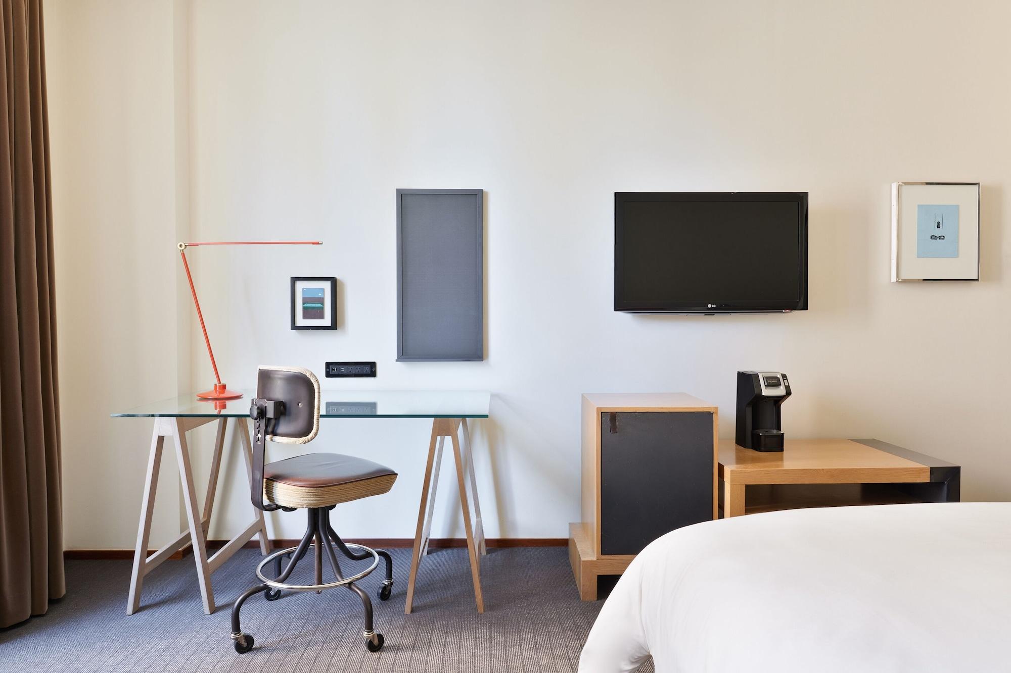 Hotel Sonder L Chambers New York