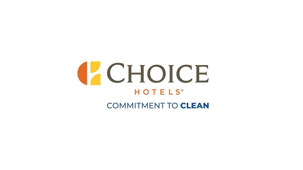 Avion Near Lga Airport, Ascend Collection New York