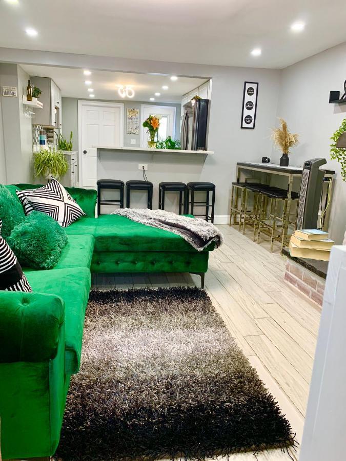 3 Bedroom Duplex With Large Outdoor Space&king Size Bed Appartement New York
