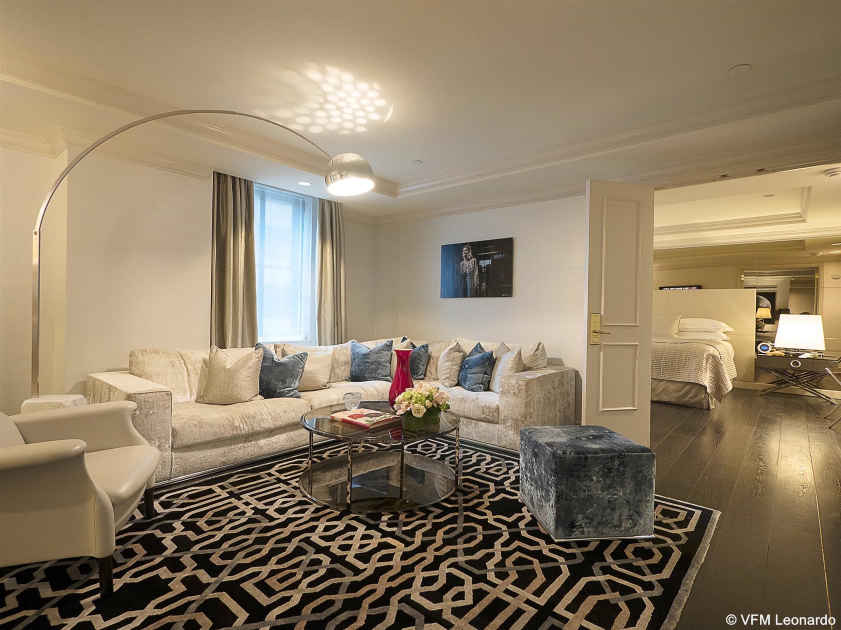 Michelangelo Hotel 4*
