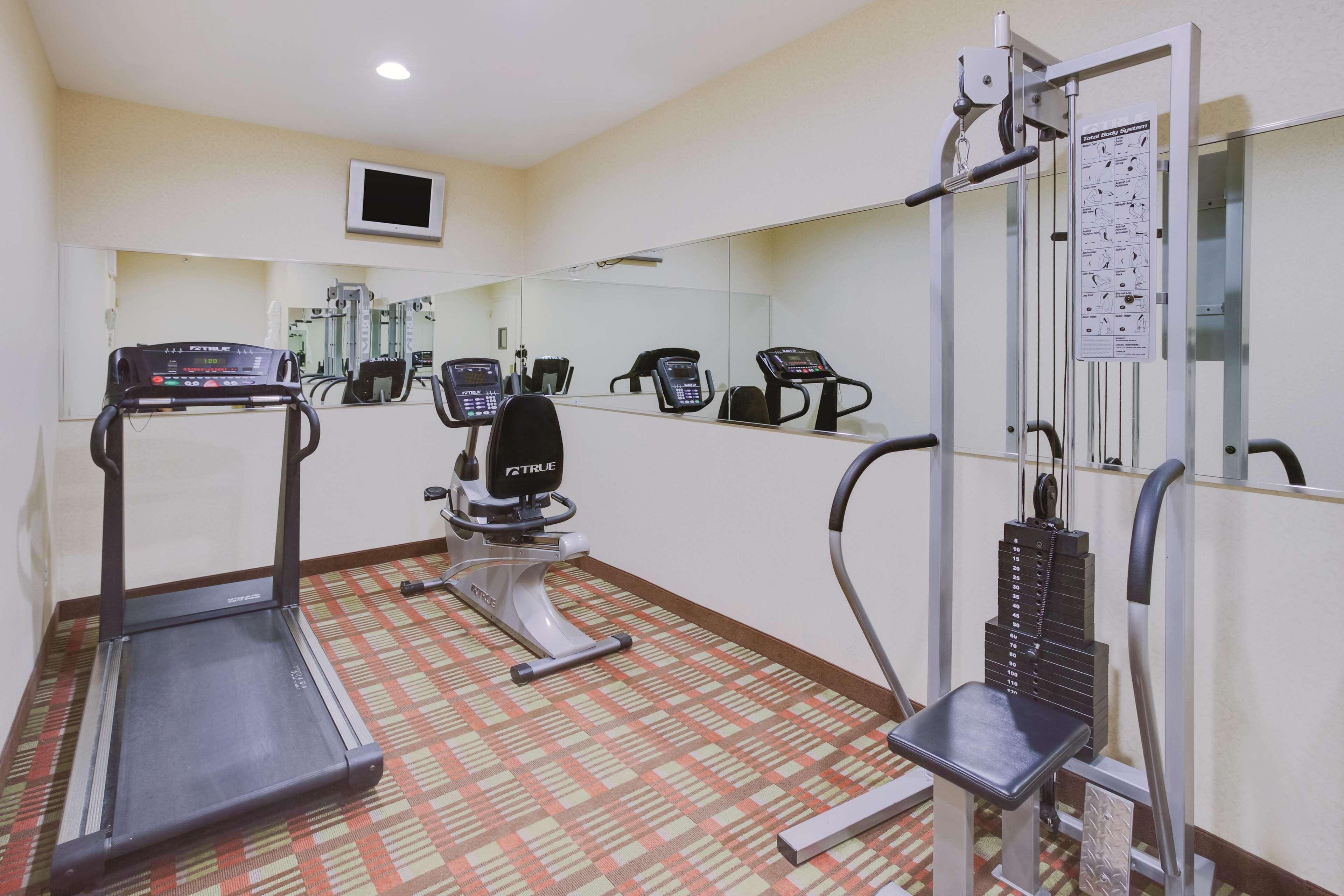 Hotel La Quinta By Wyndham Queens New York