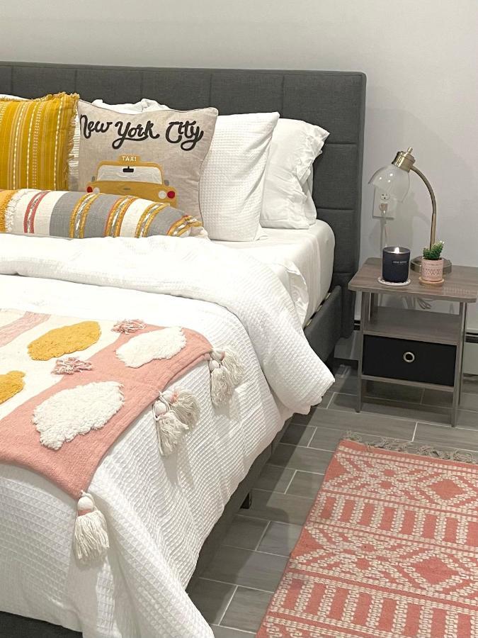 Appartamento Modern With Parking & Quick Ride To Manhattan