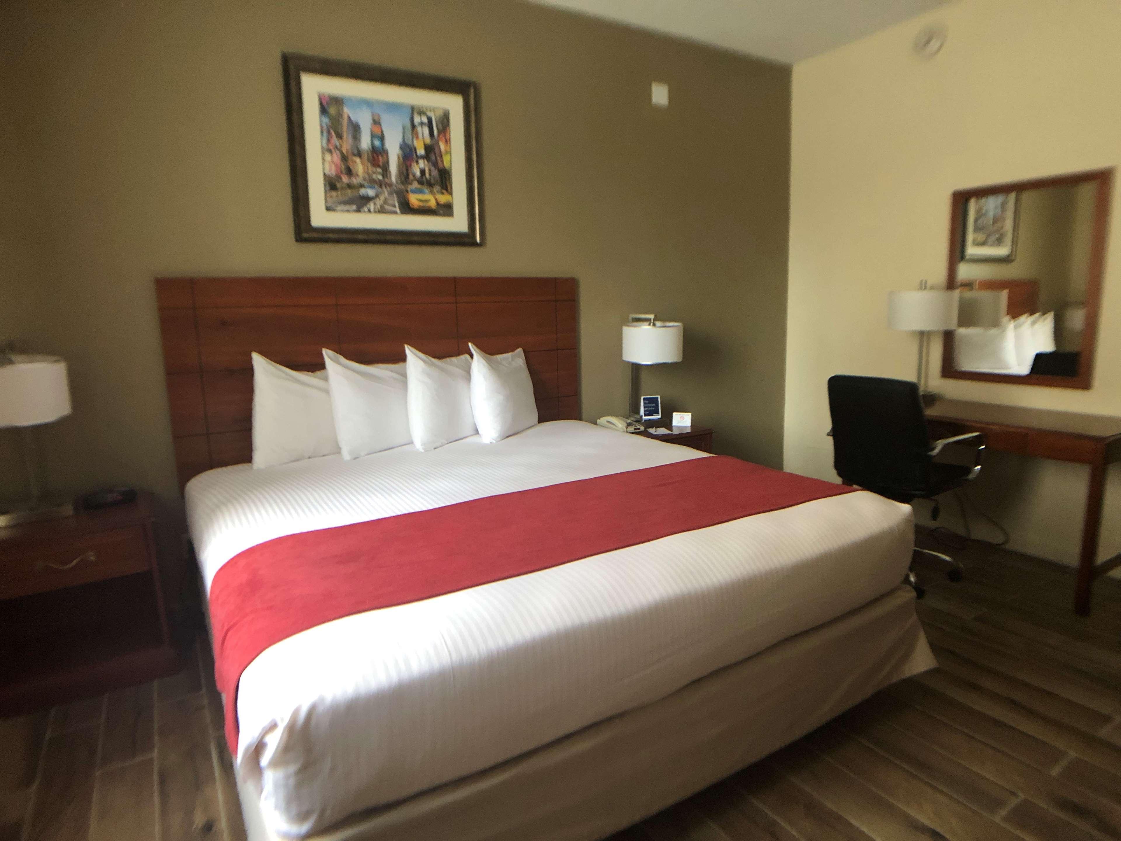 Hotel Western Jamaica New York City