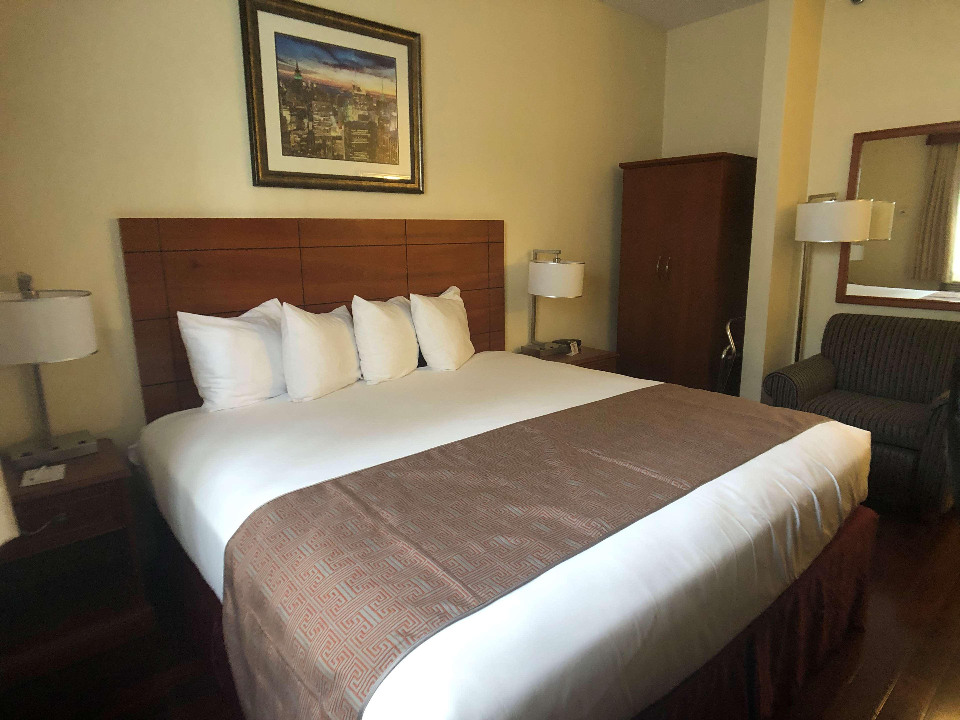 Hotel Western Jamaica New York City